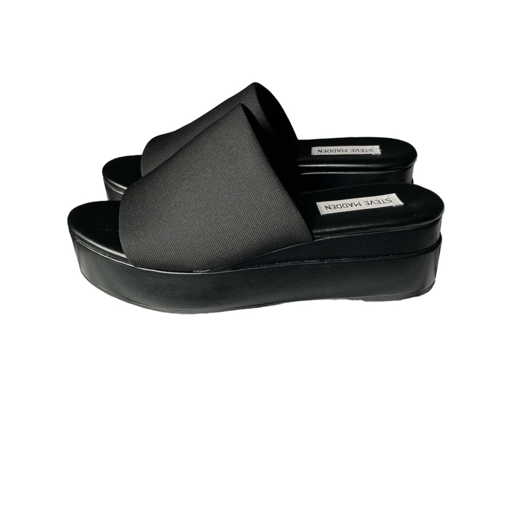 Steve Madden Bendable black platform sandal size 8.5